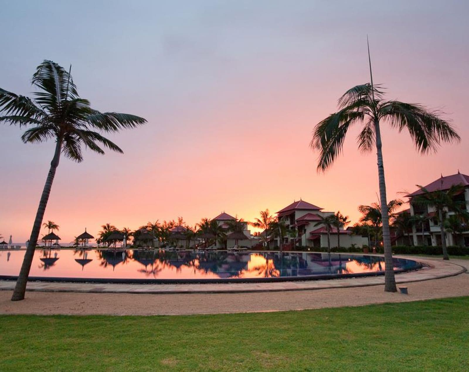 DUBAI + MAURITIUS 52