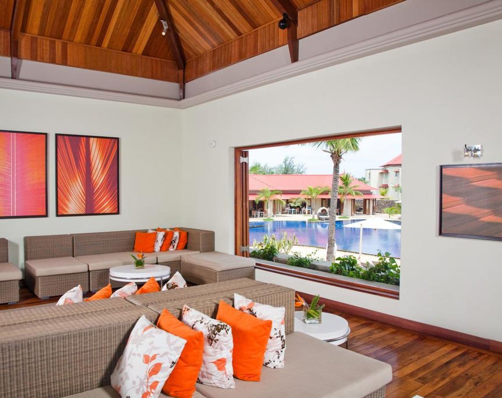 DUBAI + MAURITIUS 65