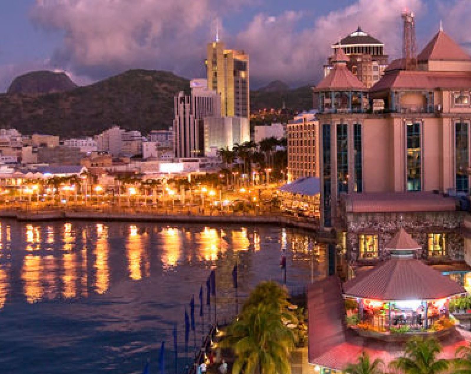 DUBAI + MAURITIUS 47