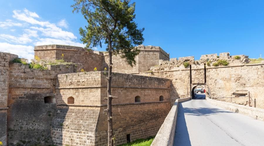 TOUR CIPRO SUD + MARE A LIMASSOL 24